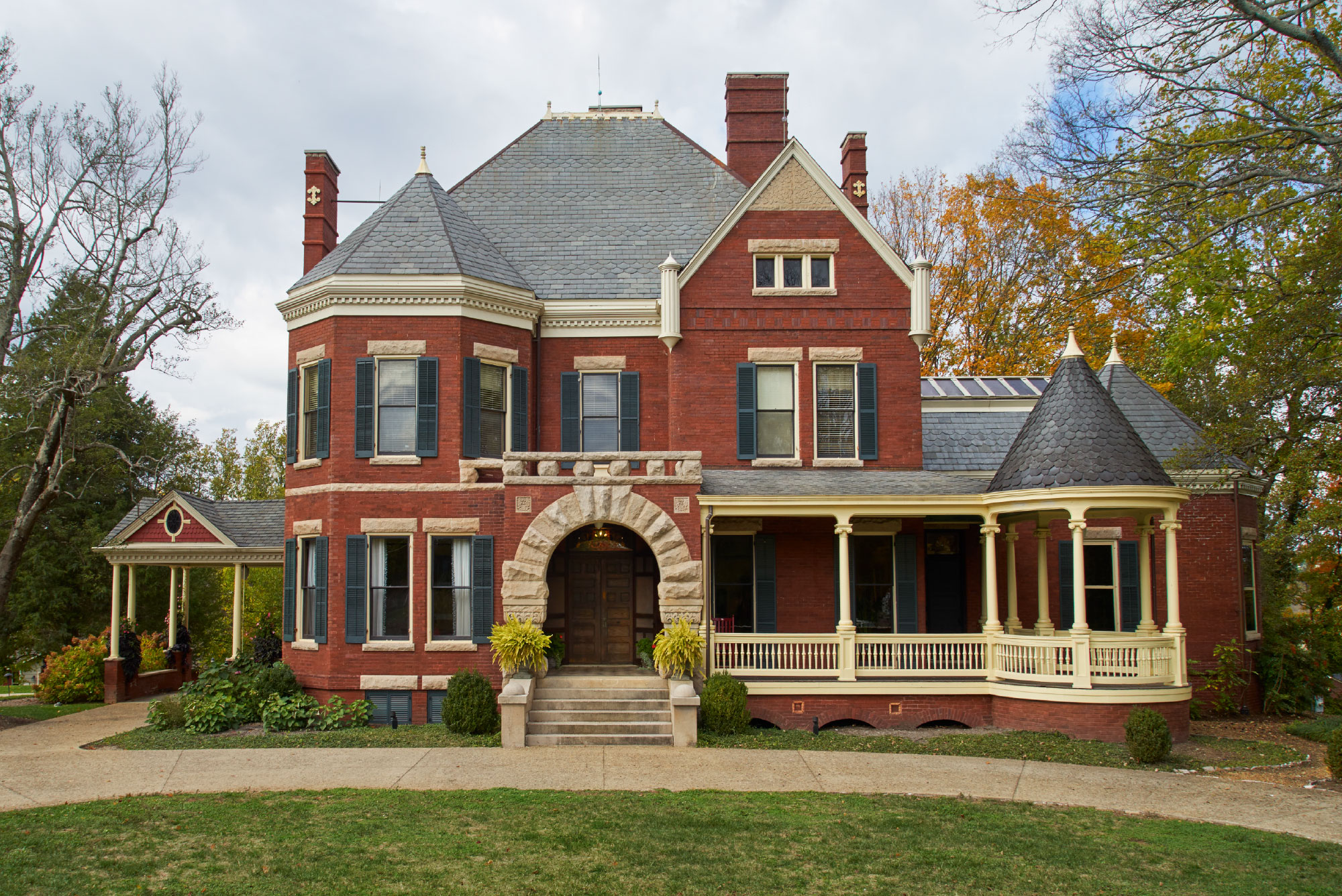 Photograph of the facade of the Historic Westwood House.